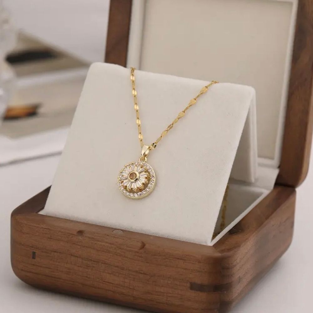 18K Gold Fidget Spinner Wheel Gemstone Necklace With Diamonds